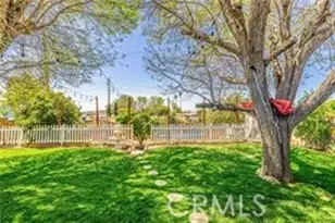 11625 Gladstone Ave, Sylmar, CA 91342 - Photo 17