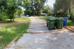 22665 Califa St, Woodland Hills, CA 91367 - Photo 3