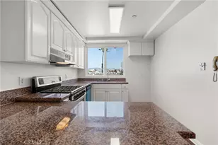 949 S Manhattan Pl, Los Angeles, CA 90019 - Photo 13