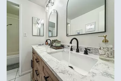 10439 Larwin, Chatsworth, CA 91311 - Photo 31