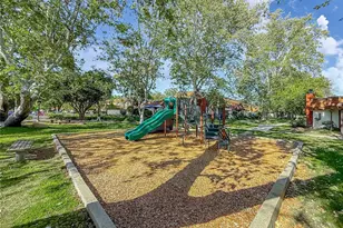 10439 Larwin, Chatsworth, CA 91311 - Photo 45