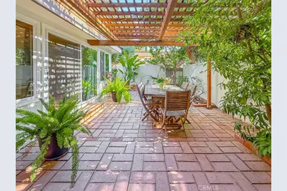 10439 Larwin, Chatsworth, CA 91311 - Photo 3