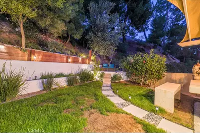 4771 Excelente Drive, Woodland Hills, CA 91364 - Photo 31