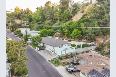 4771 Excelente Drive, Woodland Hills, CA 91364 - Photo 39