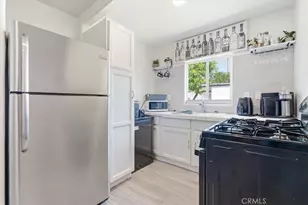 7959 Bothwell, Reseda, CA 91335 - Photo 35