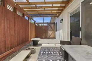 7959 Bothwell, Reseda, CA 91335 - Photo 29