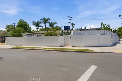 7959 Bothwell, Reseda, CA 91335 - Photo 59