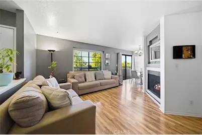 18111 Erik Court #441, Canyon Country, CA 91387 - Photo 3