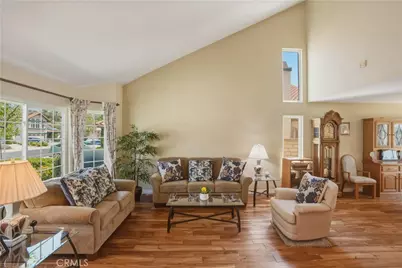 20530 Caitlin, Saugus, CA 91350 - Photo 5