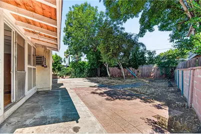 20253 Hamlin Street, Winnetka, CA 91306 - Photo 15