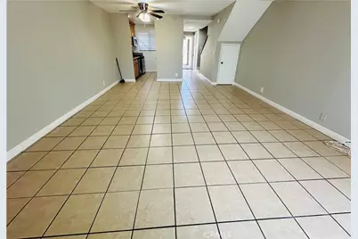 15031 Chatsworth #22, Mission Hills (San Fernando), CA 91345 - Photo 5