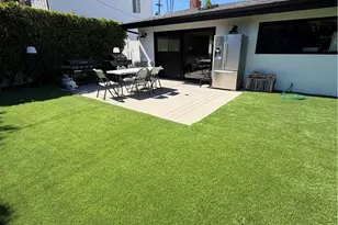 23030 Dolorosa, Woodland Hills, CA 91367 - Photo 21