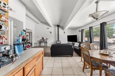 3104 Sacramento, Phelan, CA 92371 - Photo 3