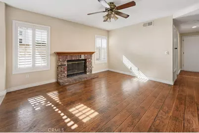 21725 Jeffers Lane, Saugus, CA 91350 - Photo 17