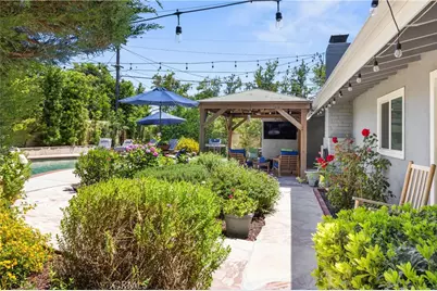 8420 Cozycroft, Winnetka, CA 91306 - Photo 45