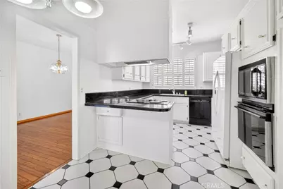 5216 Yarmouth Avenue #305, Encino, CA 91316 - Photo 25