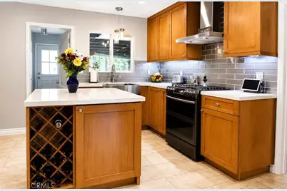 6212 Langdon Avenue, Van Nuys, CA 91411 - Photo 9