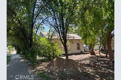619 L, Bakersfield, CA 93304 - Photo 1