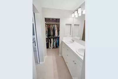 28475 Santa Rosa, Saugus, CA 91350 - Photo 11
