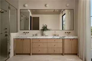 11741 La Maida, Valley Village, CA 91607 - Photo 25