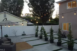 21235 Lopez St, Woodland Hills, CA 91364 - Photo 33