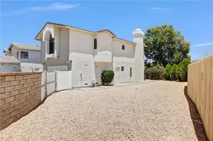 29102 Diablo Pl, Castaic, CA 91384 - Photo 11