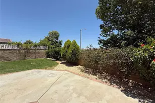 29102 Diablo Pl, Castaic, CA 91384 - Photo 9