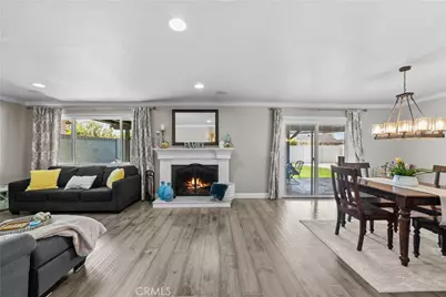 27933 Honeycomb, Saugus, CA 91350 - Photo 5
