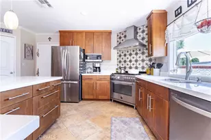 23300 Haynes, West Hills, CA 91307 - Photo 13