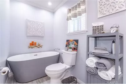 23300 Haynes, West Hills, CA 91307 - Photo 23
