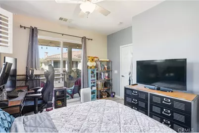 23891 Toscana, Valencia, CA 91354 - Photo 21