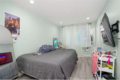 21823 Providencia Street, Woodland Hills, CA 91364 - Photo 21