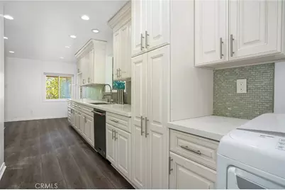 21823 Providencia Street, Woodland Hills, CA 91364 - Photo 7