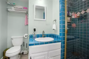21823 Providencia St, Woodland Hills, CA 91364 - Photo 23