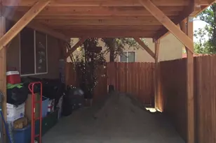 10913 10915 Tamarack, Pacoima, CA 91331 - Photo 5