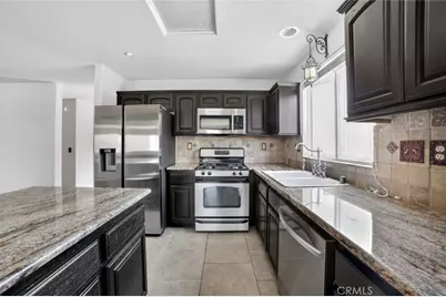 7803 Calle Carrisa Street, Highland, CA 92346 - Photo 9