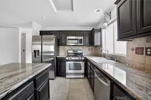 7803 Calle Carrisa St, Highland, CA 92346 - Photo 9