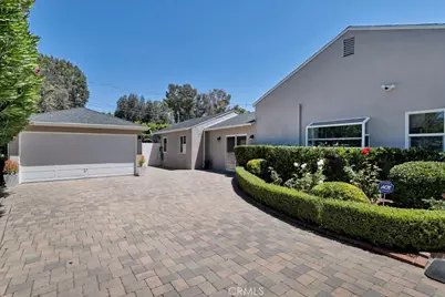 21219 De La Osa, Woodland Hills, CA 91364 - Photo 19