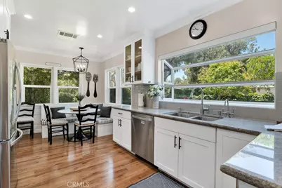 21219 De La Osa, Woodland Hills, CA 91364 - Photo 11