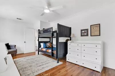21219 De La Osa, Woodland Hills, CA 91364 - Photo 9