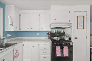 3300 15th Street, Rosamond, CA 93560 - Photo 25