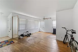 6930 Vanalden, Reseda, CA 91335 - Photo 11