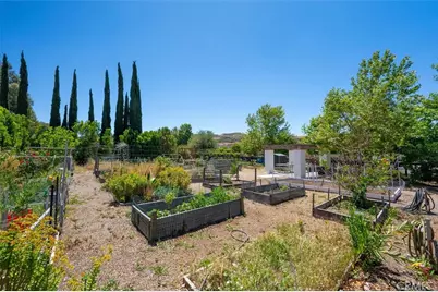 21753 Propello, Saugus, CA 91350 - Photo 39