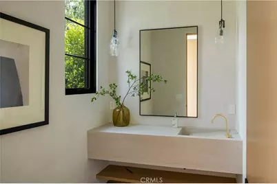 4245 Bellaire Avenue, Studio City, CA 91604 - Photo 3