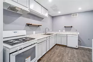 44937 E 5th St, Lancaster, CA 93535 - Photo 11