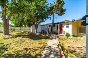 44937 E 5th St, Lancaster, CA 93535 - Photo 5