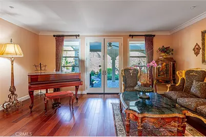 12114 Bellando Court, Granada Hills, CA 91344 - Photo 9