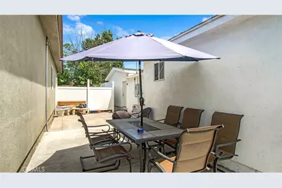 7945 Woodman Avenue, Panorama City, CA 91402 - Photo 41