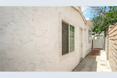 7945 Woodman Avenue, Panorama City, CA 91402 - Photo 43