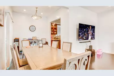 7945 Woodman Avenue, Panorama City, CA 91402 - Photo 25